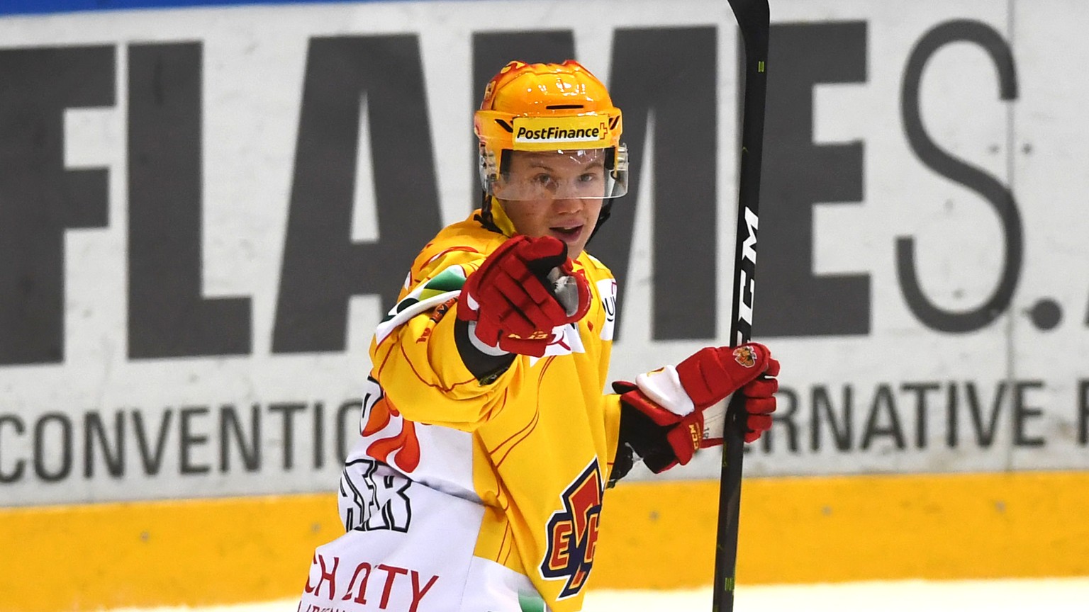 Biel&#039;s player Toni Rajala celebrates the 1-1 goal, during the preliminary round game of National League Swiss Championship between HC Lugano and EHC Biel, on Sunday, December 23, 2018, at the ice ...