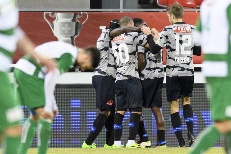 Les joueurs du FC Sion celebrent l&#039;egalisation 1 a 1 lors de la rencontre de football de 1/4 de finale de Coupe Suisse entre le FC Sion et le SC Kriens ce jeudi 2 mars 2017 au stade de Tourbillon ...