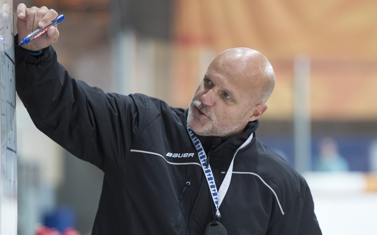 Trainer Benoit Laporte setzt auf ein aggressives Forechecking.