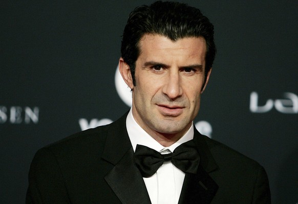 ARCHIV --- ZUM VERZICHT VON LUIS FIGO AUF EINE KANDIDATUR ALS FIFA-PRAESIDENT STELLEN WIR IHNEN FOLGENDES BILD ZUR VERFUEGUNG --- Portuguese football player Luis Figo arrives for the Laureus Awards in ...