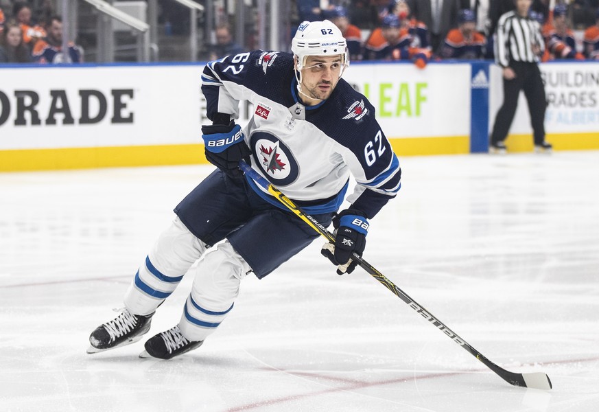 Winnipeg Jets&#039; Nino Niederreiter (62) skates against the Edmonton Oilers during the first period of an NHL hockey game Friday, March 3, 2023, in Edmonton, Alberta. (Jason Franson/The Canadian Pre ...