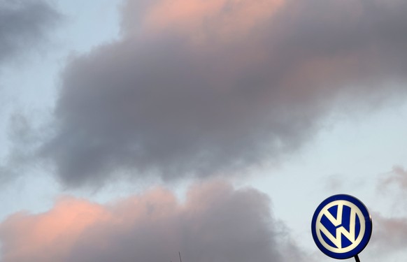 Dunkle Wolken ziehen auf: Der Abgasskandal droht für den Autokonzern VW zu einem riesigen Fiasko zu werden.&nbsp;