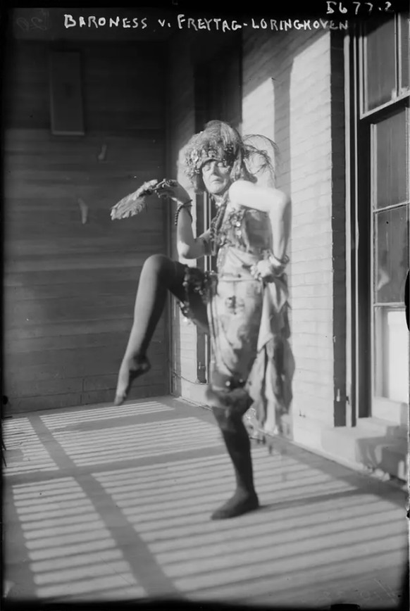 «Halb Jesus, halb Shakespeare», die Performancekünstlerin Elsa von Freytag-Loringhoven.