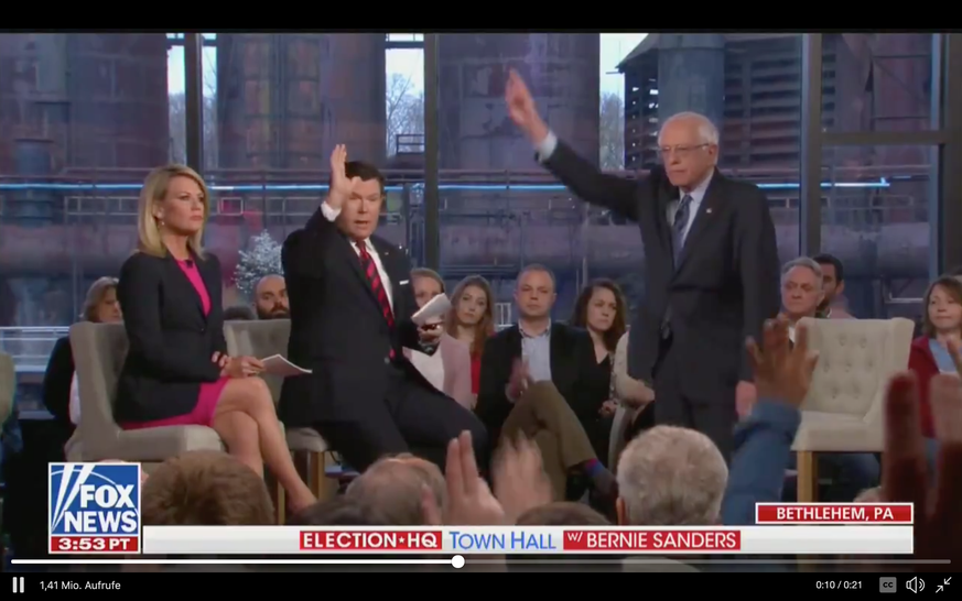 Bernie Sanders (rechts) im Town Hall Meeting bei Fox News.