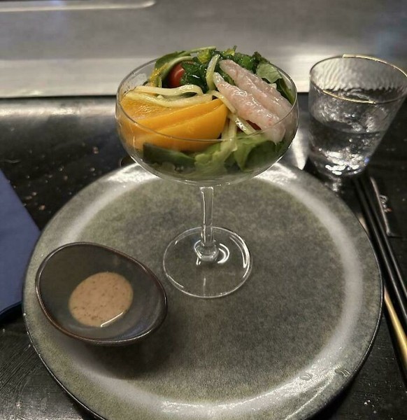 WE WANT PLATES

https://www.reddit.com/r/WeWantPlates/comments/1hm4ovd/easily_one_of_the_worst_salads_ive_ever_had/