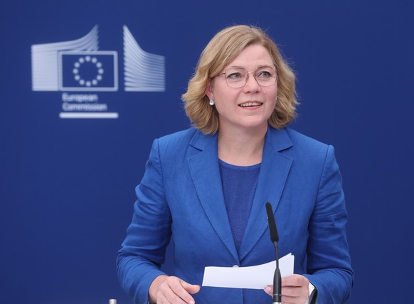 epa12206283 European Commission Executive Vice-President Henna Virkkunen holds a press conference in Brussels, Belgium, 30 June 2025. The European Commission announced that 76 expressions of interest, ...