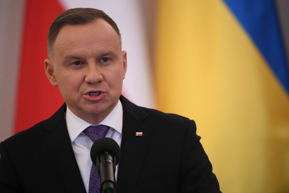 epa10559685 Polish President Andrzej Duda holds a joint press conference with his Ukrainian counterpart Zelensky (not pictured) following their meeting at the Presidential Palace in Warsaw, Poland, 05 ...