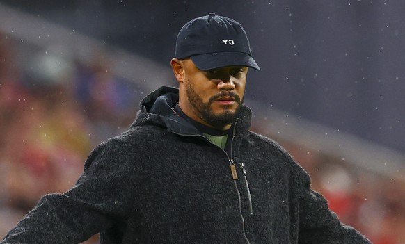 epa12473761 Head coach Vincent Kompany of Munich reacts during the UEFA Champions League league phase match between FC Bayern Munich and Club Brugge KV in Munich, Germany, 22 October 2025. EPA/ANNA SZ ...