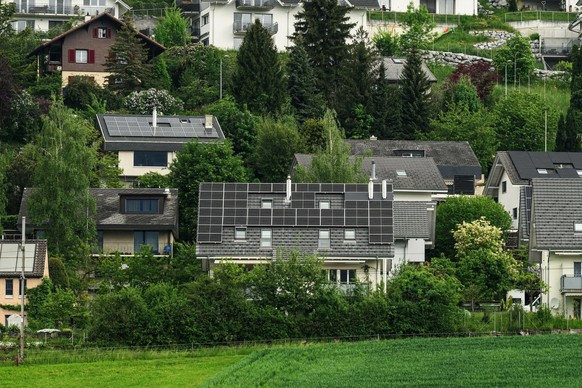 Jedes Haus ein Kraftwerk: Grüne wollen einen schweizweiten Solarzwang.