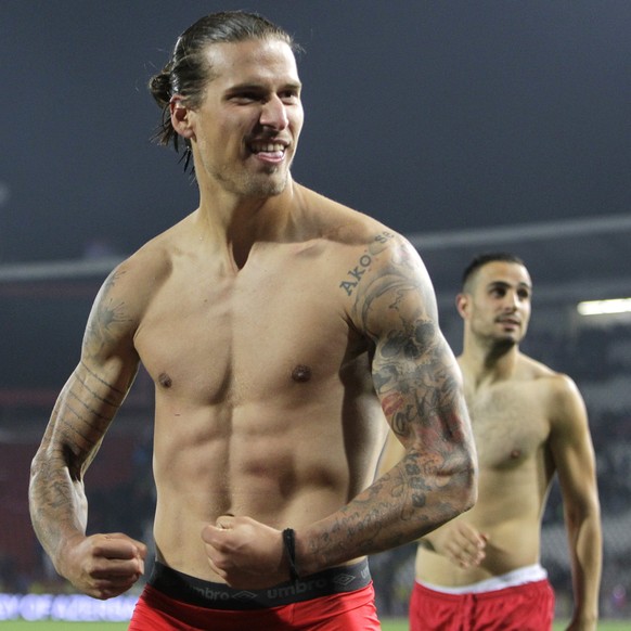 epa06255399 Aleksandar Prijovic of Serbia celebrates after the FIFA World Cup 2018 Group D qualifying soccer match between Serbia and Georgia in Belgrade, Serbia, 09 October 2017. Serbia won 1-0 and q ...