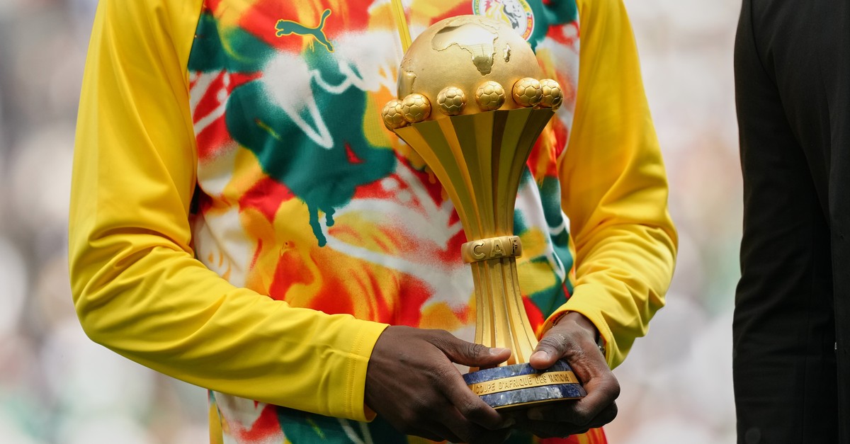 Provokation nach Aberkennung: Senegal feiert mit Afrika-Cup-Trophäe in Paris