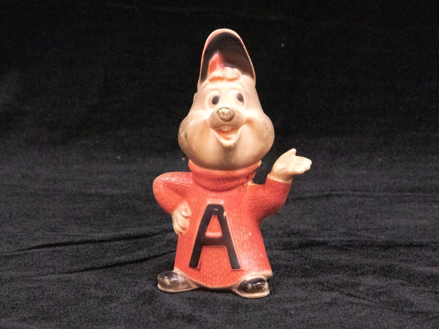 Alvin Statuette with listening device 
https://www.fbi.gov/history/artifacts/alvin-statuette