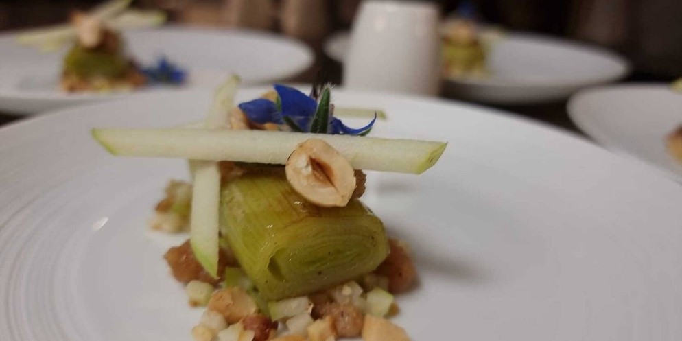 Im «Le Caveau» wird aus veganen und regionalen Lebensmitteln ein Gourmetmenü.