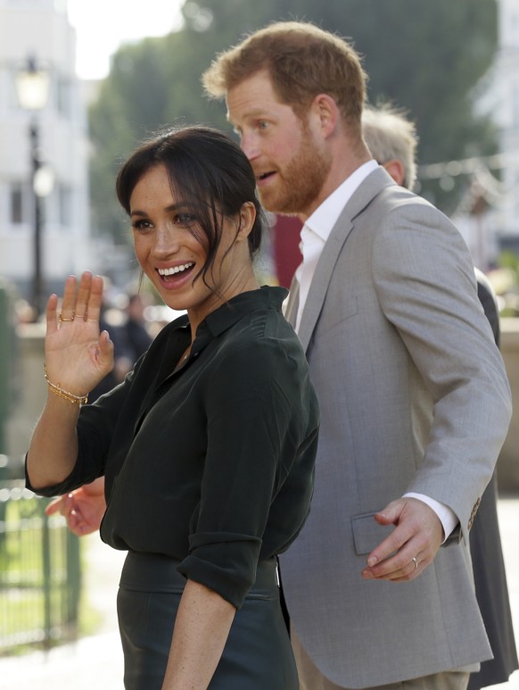 Britain&#039;s Prince Harry, right, and Meghan, Duchess of Sussex visit the Pavilion Building in Brighton, England, Wednesday, Oct. 3, 2018. The Duke and Duchess of Sussex made their first joint offic ...