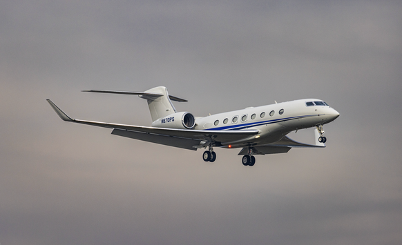 Gulfstream G650ER Zurich, Switzerland, 17th Jan 2026: A Gulfstream G650ER is on final approach to the airport runway. Registration N870PS *** Gulfstream G650ER Zurich, Switzerland, 17th Jan 2026 A Gul ...