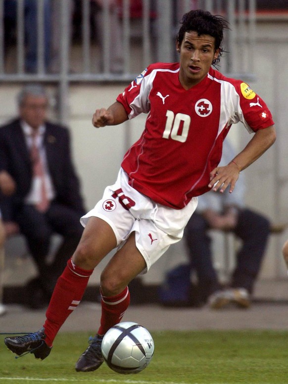 IMAGO / Alfred Harder

Davide Chiumiento (Schweiz U21) am Ball