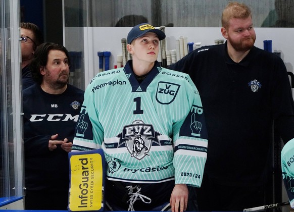 Foto Manuel Geisser 04.01.2024 Bossard-Arena.Eishockey Herren Saison 2023/2024 EV Zug - HC Davos. Bild : Christian Kirsch Torhueter EV Zug Aktion Einzelbild *** Photo Manuel Geisser 04 01 2024 Bossard ...