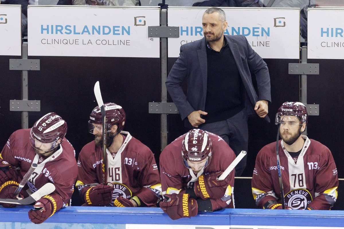 Geneve-Servette's Head coach Jan Cadieux reacts, during the overtime of the third leg of the National League Swiss Championship final playoff game between Geneve-Servette HC and EHC Biel-Bienne,  ...