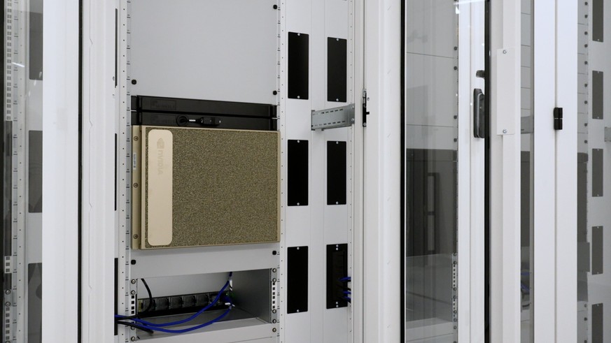 Swisscom lanciert KI-Plattform und nimmt ersten Nvidia-Superrechner in Rechenzentrum in Betrieb (28. November 2024)