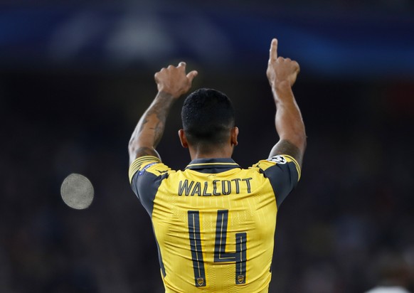 Britain Soccer Football - Arsenal v FC Basel - UEFA Champions League Group Stage - Group A - Emirates Stadium, London, England - 28/9/16
Arsenal&#039;s Theo Walcott celebrates scoring their second go ...