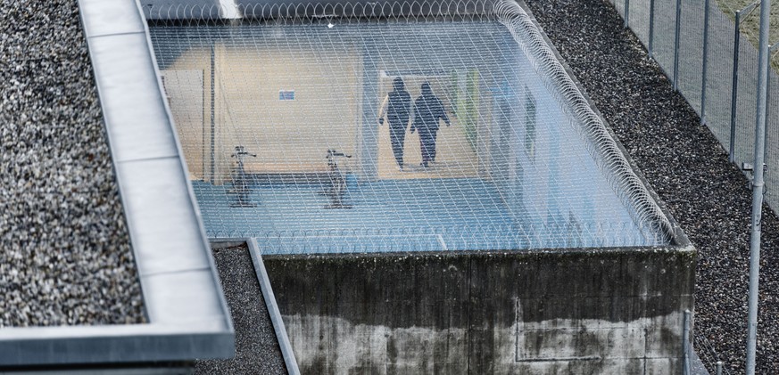 ZUR EIDGENOESSISCHEN ABSTIMMUNG UEBER DIE VOLKSINITIATIVE ÄûZUR DURCHSETZUNG DER AUSSCHAFFUNG KRIMINELLER AUSLAENDER (DURCHSETZUNGSINITIATIVE)Äú AM SONNTAG, 28. FEBRUAR 2016, STELLEN WIR IHNEN FOLGE ...