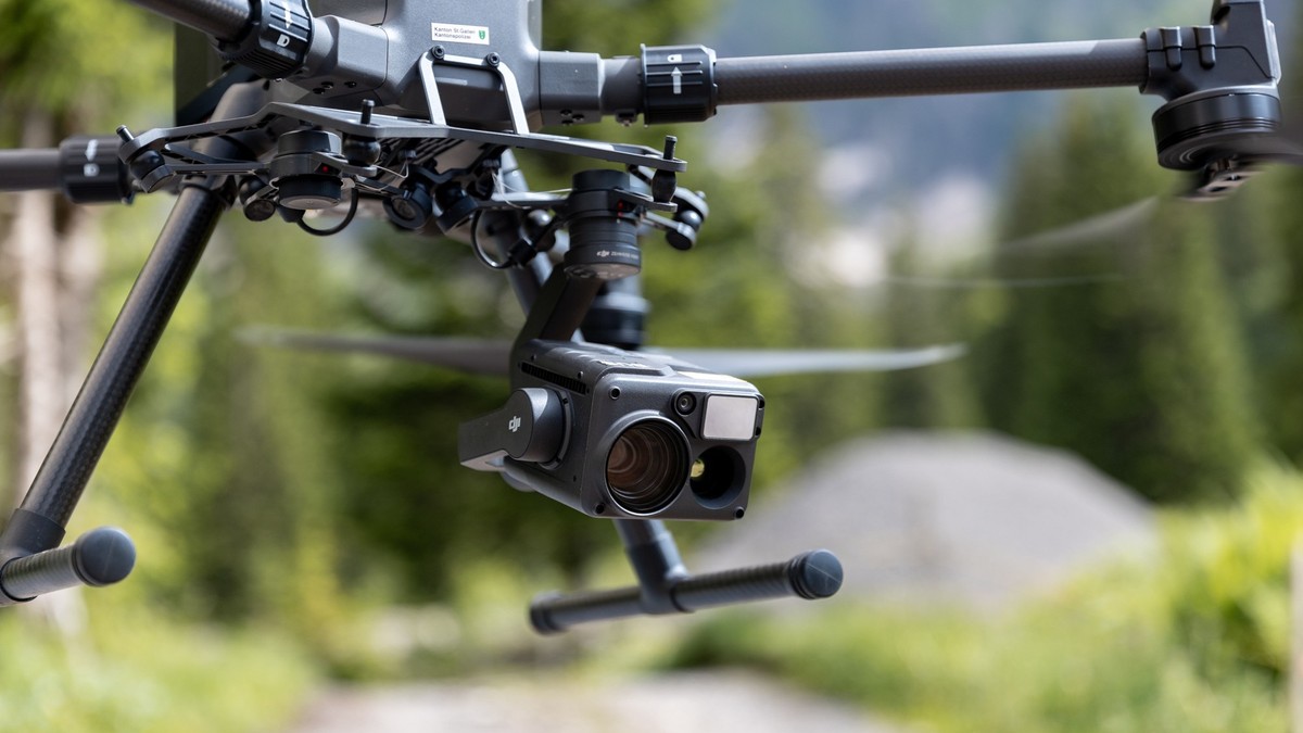 St Gallen police plan to expand drone speed checks