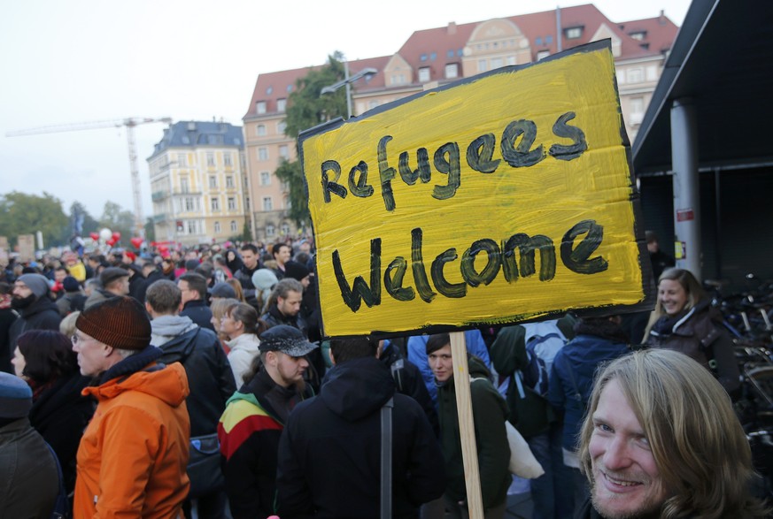 13'000 Demonstranten demonstrieren unter dem Motto «Herz statt Hetze».&nbsp;