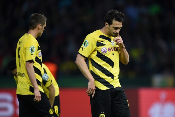 BERLIN, GERMANY - MAY 30: Sebastian Kehl and Mats Hummels of Borussia Dortmund react during the DFB Cup Final match between Borussia Dortmund and VfL Wolfsburg at Olympiastadion on May 30, 2015 in Ber ...