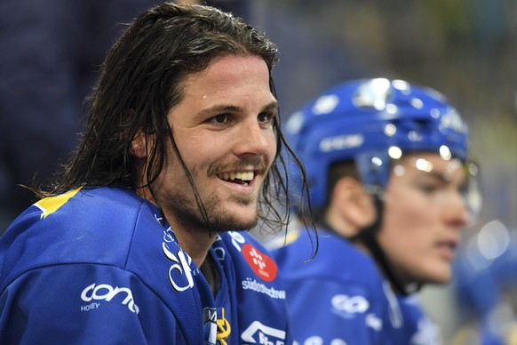 Dino Wieser von Davos, beim Eishockey-Qualifikationsspiel der National League A zwischen dem HC Davos und dem EHC Kloten, am Freitag, 20. Oktober 2017, in der Vaillant Arena in Davos. (KEYSTONE/Gian E ...