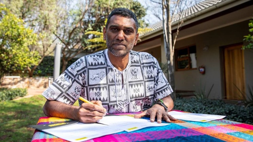 Erste Amtshandlung des neuen Amnesty-Chefs Kumi Naidoo: eine Aufforderung an Zimbabwes Präsidenten, den verschwundenen Journalisten Itai Dzamara zu finden.