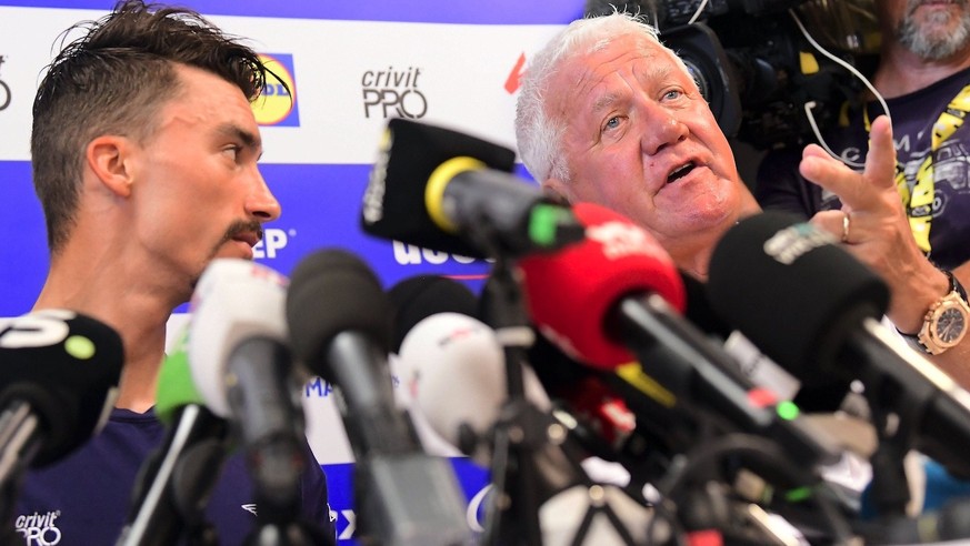 IMAGO / Panoramic International

ALAPHILIPPE Julian (FRA) of DECEUNINCK - QUICK - STEP and LEFEVERE Patrick pictured during a press conference, PK, Pressekonferenz CYCLISME : Tour de France 2019 - Jou ...