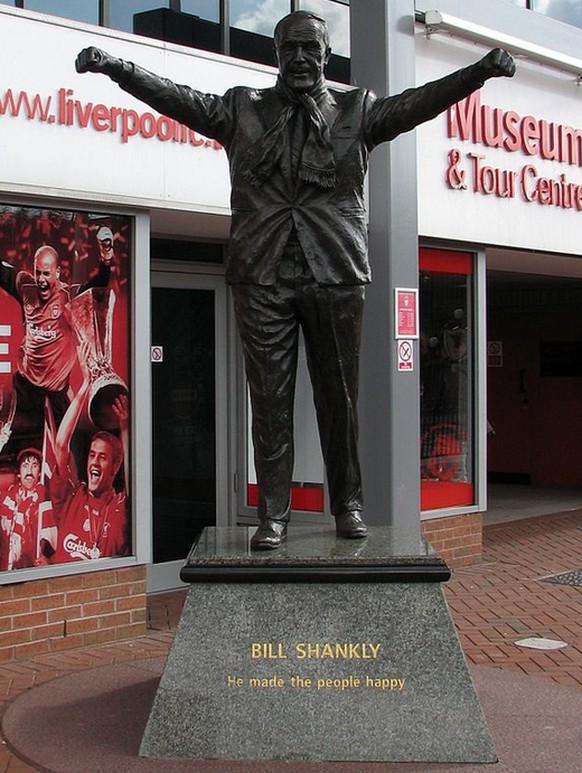 Die Statue für Bill Shankly, den legendären Manager des FC Liverpool.