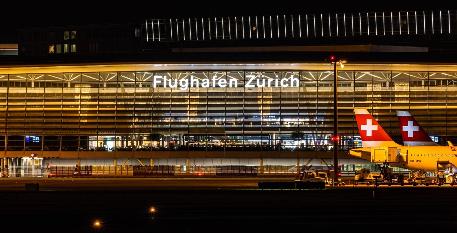 Das markante Airside Center ist etwas vom ersten, das Gäste am Flughafen Zürich zu sehen bekommen.