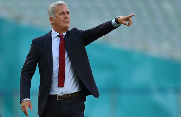 epa09264828 Switzerland&#039;s head coach Vladimir Petkovic reacts during the UEFA EURO 2020 group A preliminary round soccer match between Wales and Switzerland in Baku, Azerbaijan, 12 June 2021. EPA ...