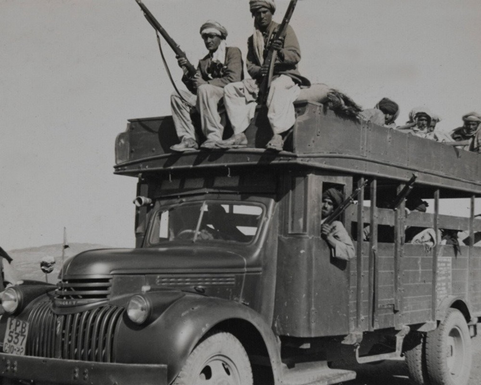 Pashtun warriors from different tribes on their way to Kashmir
https://en.wikipedia.org/wiki/Indo-Pakistani_war_of_1947%E2%80%931948#/media/File:Pashtun_Tribesmen_Warriors_during_the_1st_Kashmir_War.j ...