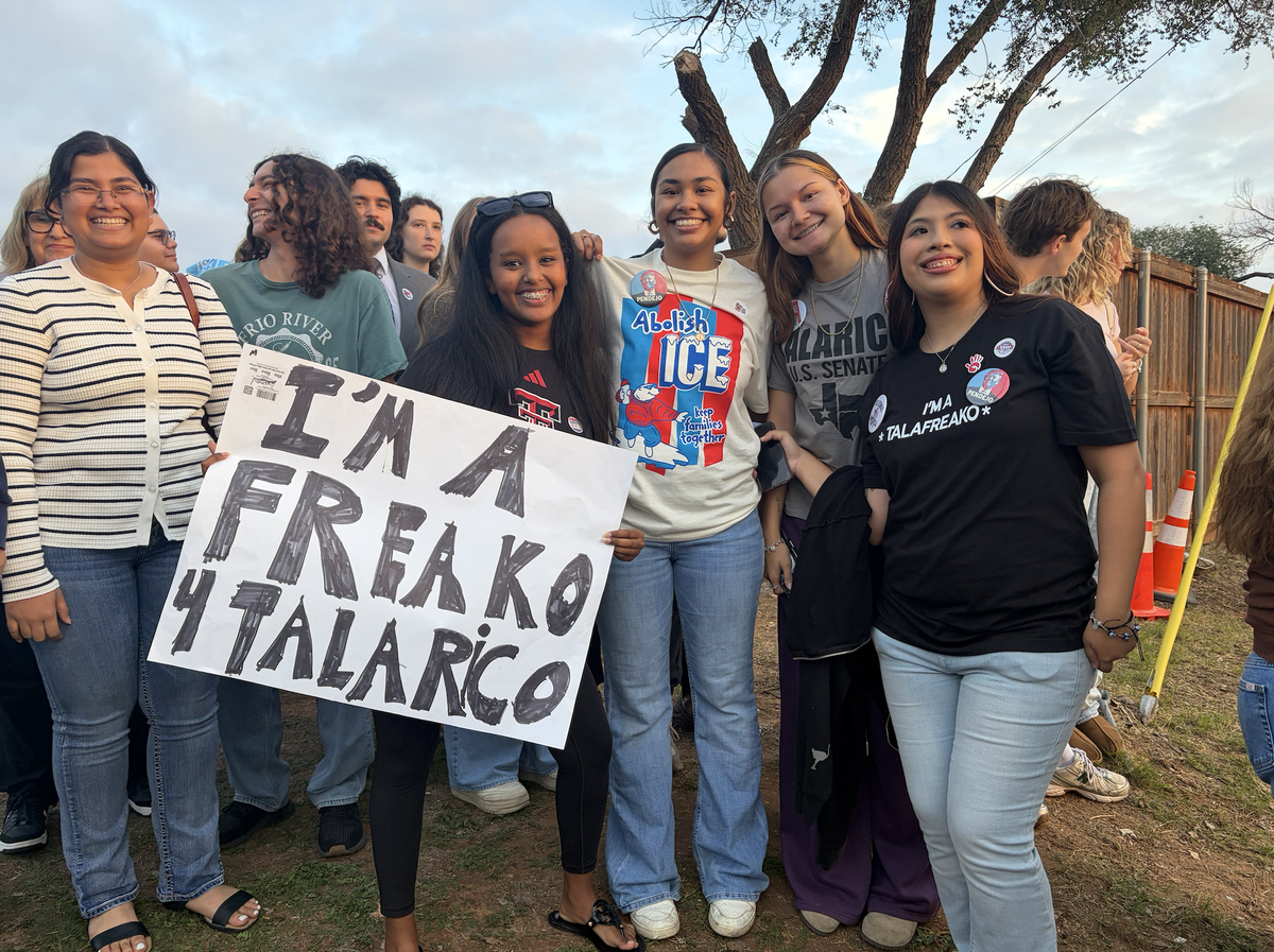 Beaucoup de jeunes progressistes ont découvert ce qu’est un rallye politique, mardi soir, à Lubbock.
