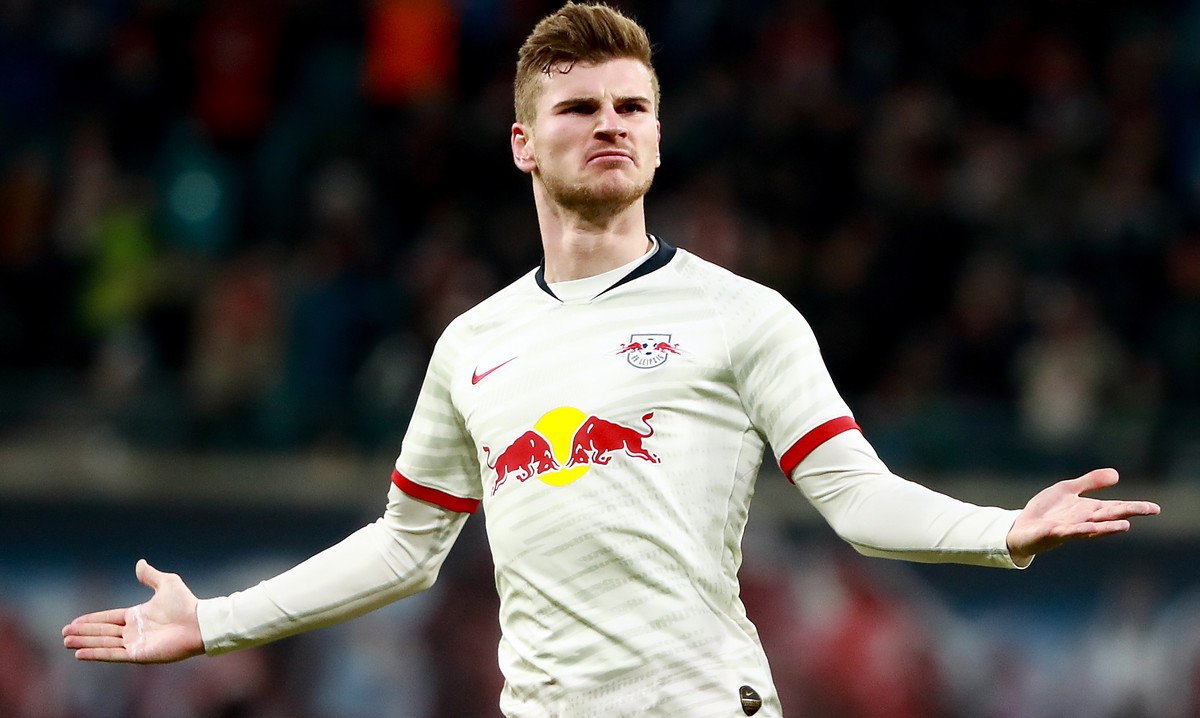 epaselect epa08139347 Leipzig's Timo Werner celebrates after scoring the 1-1 during the German Bundesliga soccer match between RB Leipzig and FC Union Berlin in Leipzig, Germany, 18 January 2020. ...