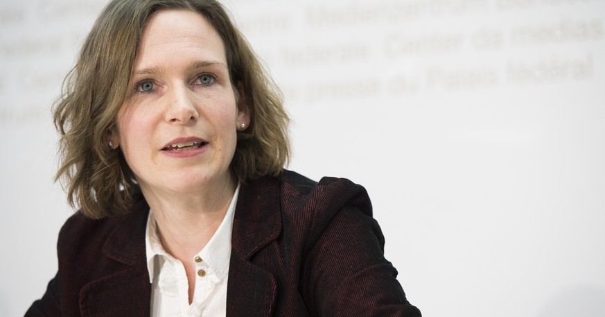 Evi Allemann, SP Nationalraetin Bern, spricht an der Medienkonferenz von Volksabstimmung vom 12. Februar 2017 NEIN zum NAF, am Dienstag, 10. Januar 2017, im Medienzentrum Bundeshaus in Bern. (KEYSTONE ...