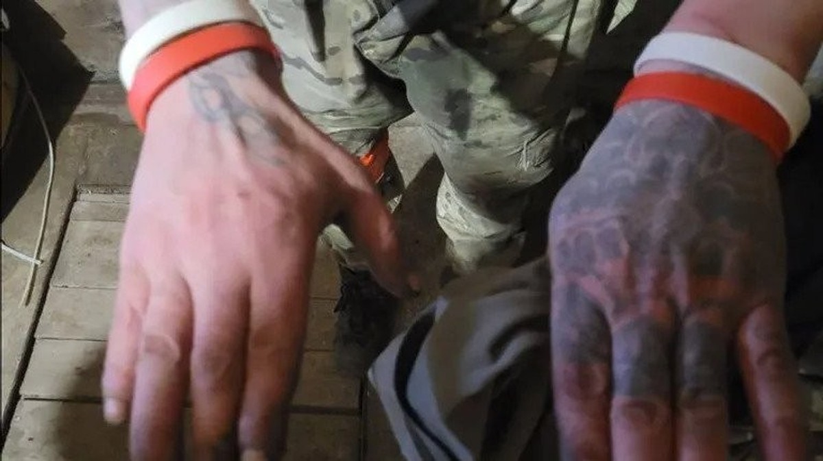 Les mercenaires de Wagner portent d'inquiétants bracelets