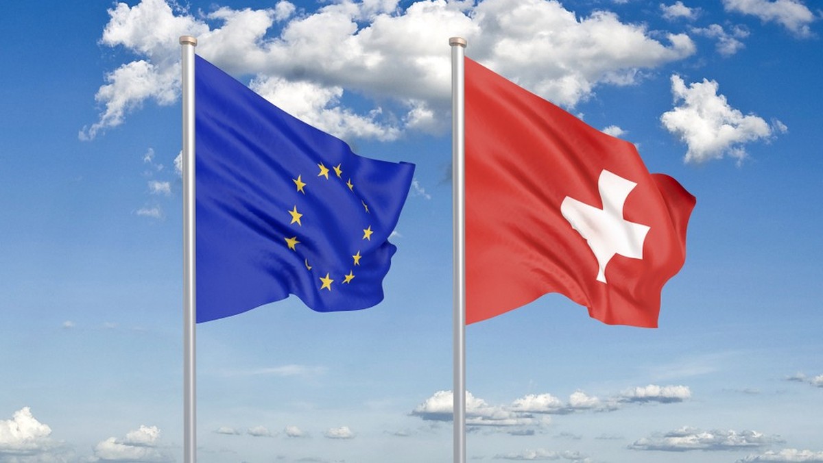 La Suisse devrait adhérer à l'Union européenne d'ici 2017, selon le PS. watson