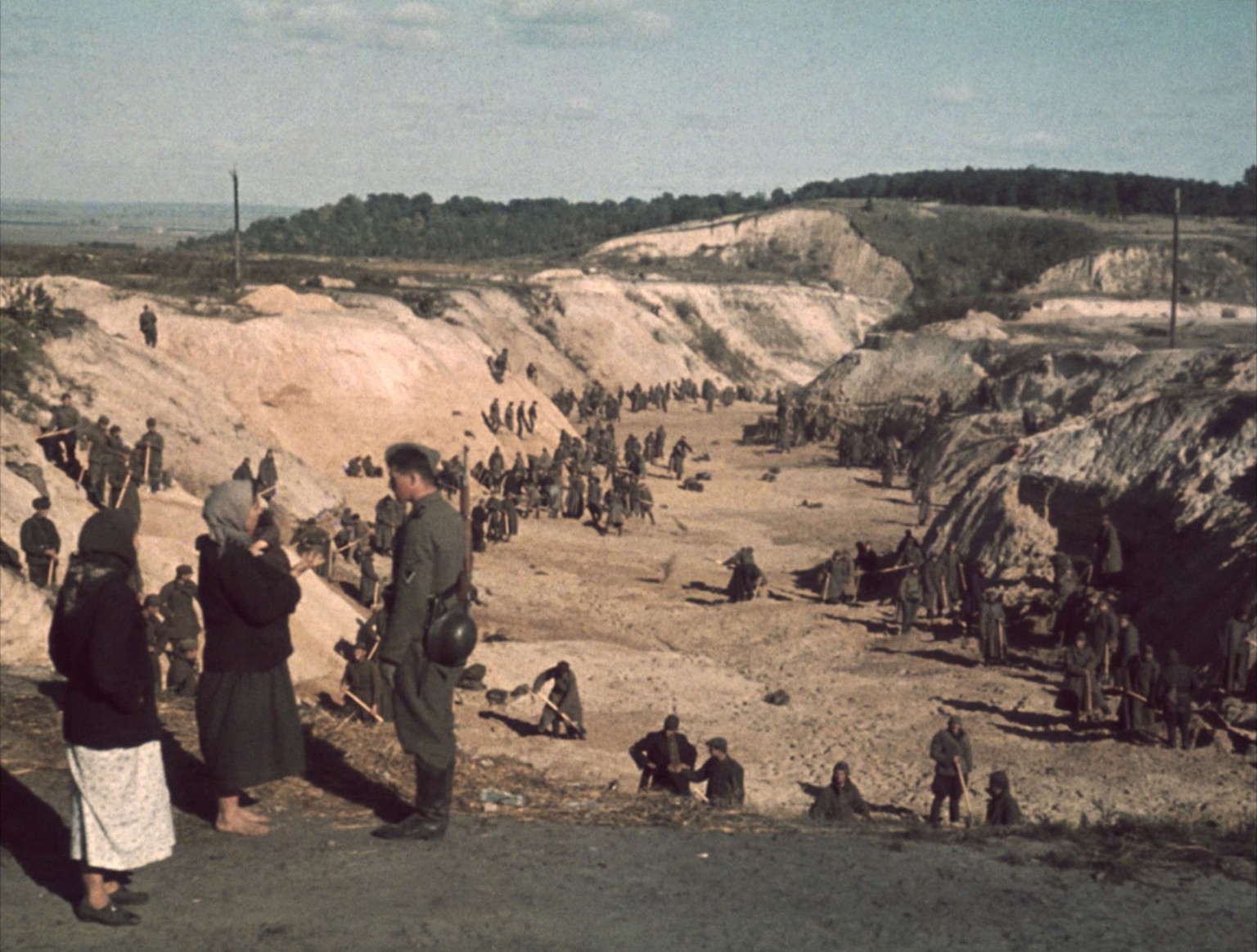 More details
Soviet POWs covering a mass grave after the Babi Yar massacre, October 1, 1941.