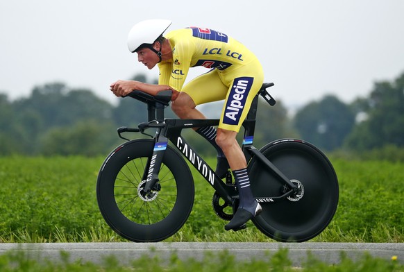 epa09313600 Dutch rider Mathieu Van Der Poel of the Alpecin-Fenix team in action during the 5th stage of the Tour de France 2021, an individual time trial over 27.2 km from Change to Laval Espace Maye ...