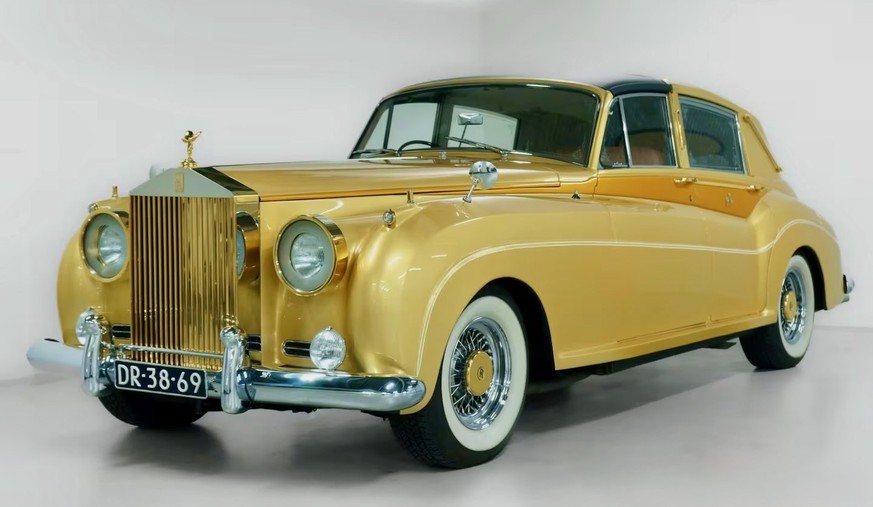 Rolls Royce Silver Cloud for Zsa Zsa Gabor by George Barris
https://www.autowereld.nl/rolls-royce/silver-cloud/ii-sedanca-zsa-zsa-gabor-40860268/foto.html#foto-690715423