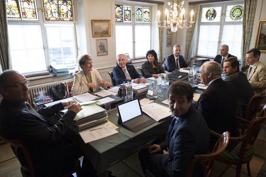 Der Bundesrat tagt im Dr. Kurt Brunner-Haus anlaesslich der ordentlichen Sitzung &quot;extra muros&quot; des Bundesrates, am Mittwoch, 31. August 2016, in Glarus. Der Bundesrat hat im Jahr 2010 damit  ...