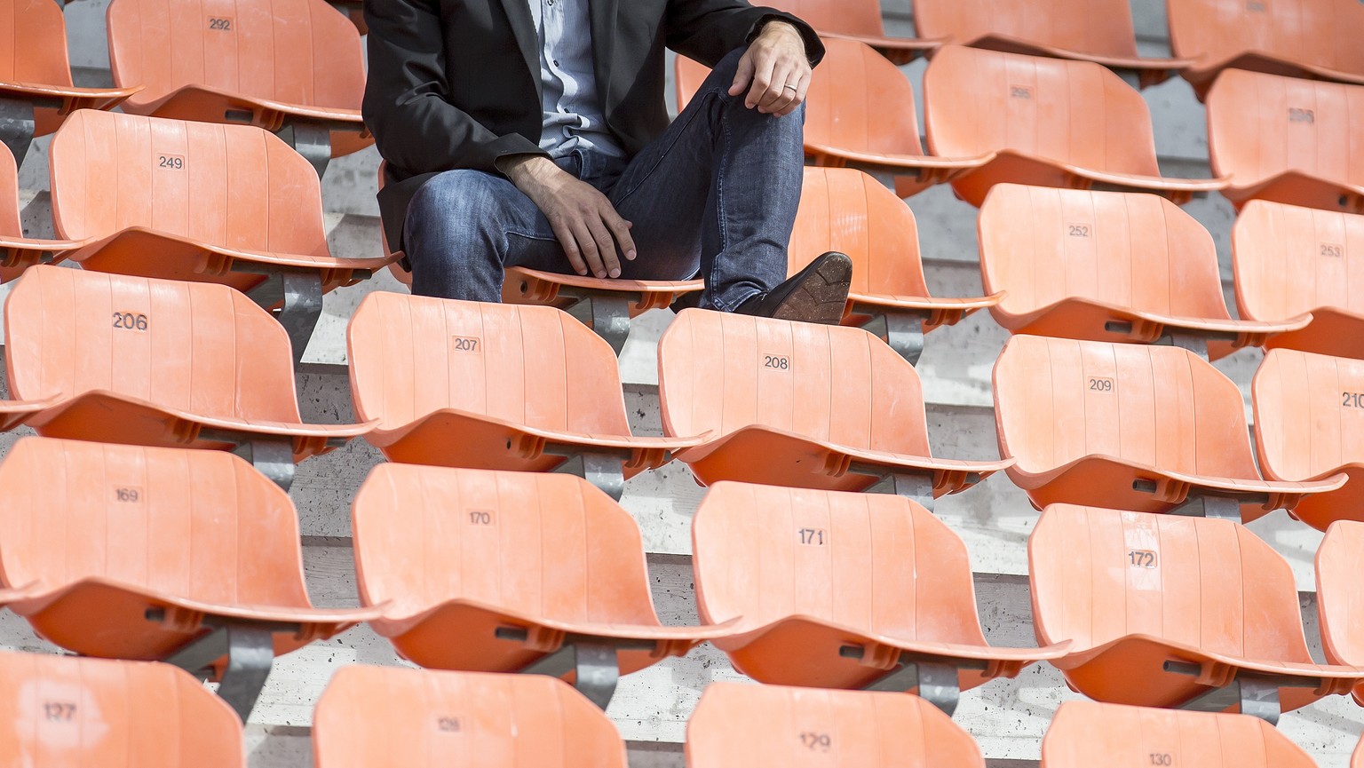 Marinko Jurendic, der neue Cheftrainer des FC Aarau, fotografiert am Mittwoch, 7. Juni 2017, im Stadion Bruegglifeld in Aarau. (KEYSTONE/Alexandra Wey)