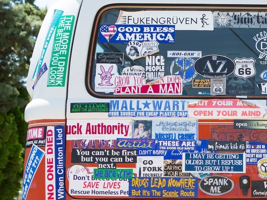 Autoaufkleber from HELL!
Wie viele willst du noch auf dein Auto pappen?