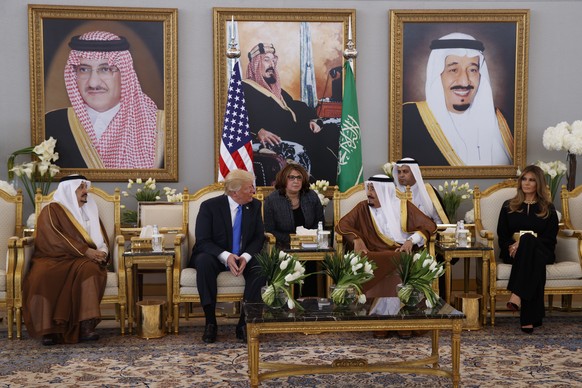 President Donald Trump meets with Saudi King Salman after a welcome ceremony at the Royal Terminal of King Khalid International Airport, Saturday, May 20, 2017, in Riyadh. (AP Photo/Evan Vucci)