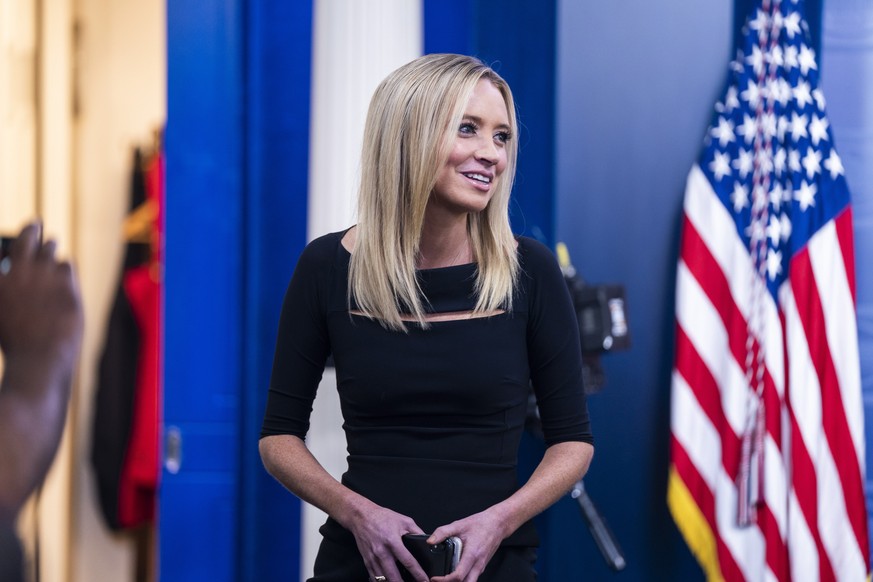 epa08394138 White House Press Secretary Kayleigh McEnany speaks to the media in the press briefing room of the White House in Washington, DC, USA, 30 April 2020. McEnany spoke about President?s Trump  ...