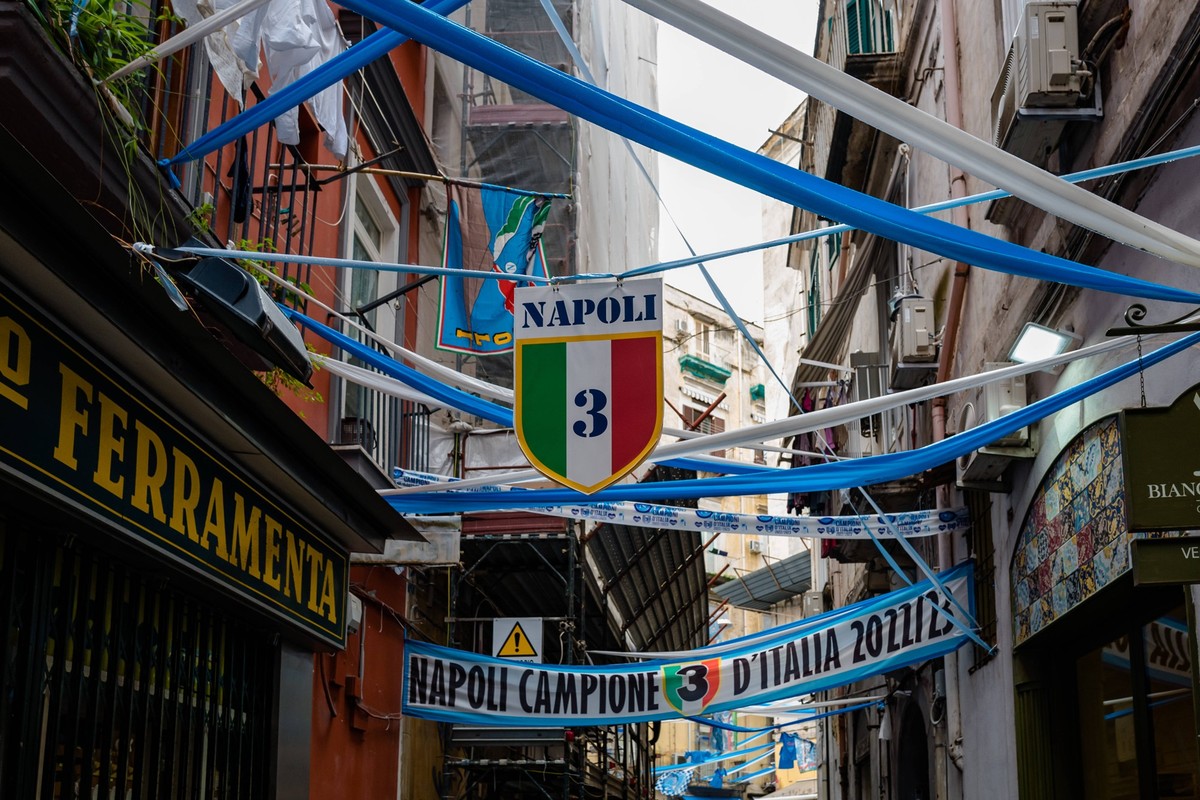 Naples Spanish Quarters Decked Out In Festivities In Naples, Italy, banners and phrases dedicated to Napoli s almost certain Scudetto in the Serie A soccer championship are being festively decked out  ...