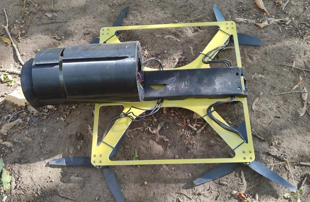 Eine russische Glasfaserdrohne, die vom ukrainischen Militär erbeutet wurde. September 2024. Ukraine.